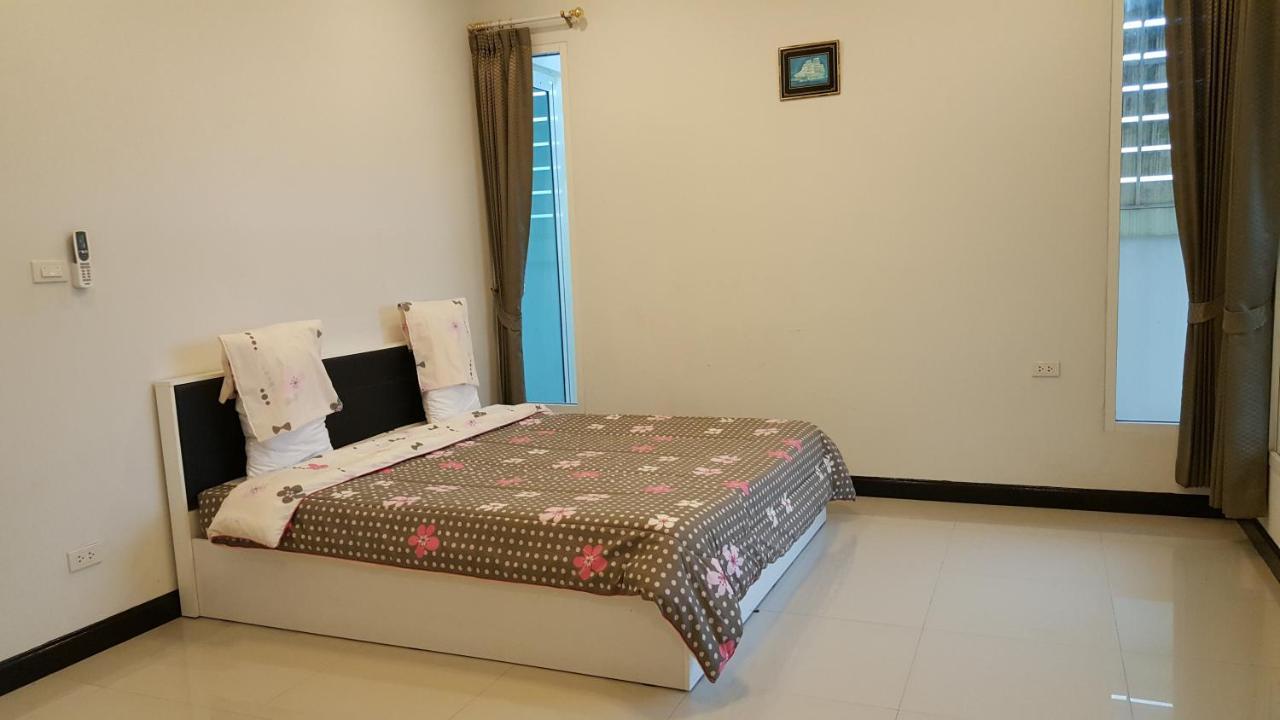 Hotel Baanpak Soi 102 HHQ Exteriér fotografie